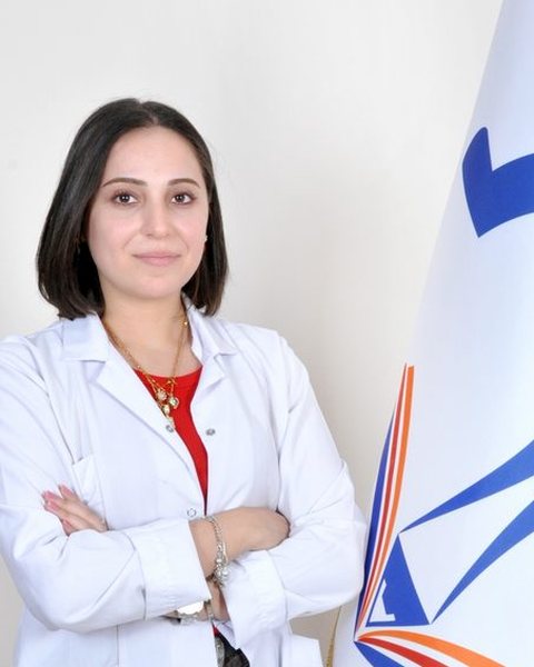 Esra Sönmezler